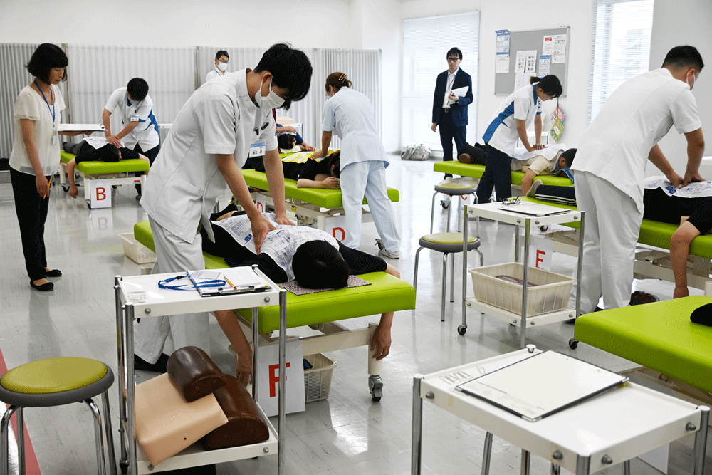 競技の様子。フィードバックを受け、回を重ねるごとに精度も磨かれていく