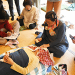 着衣の上から熱を浸透させる『ネパール棒灸講座』開催